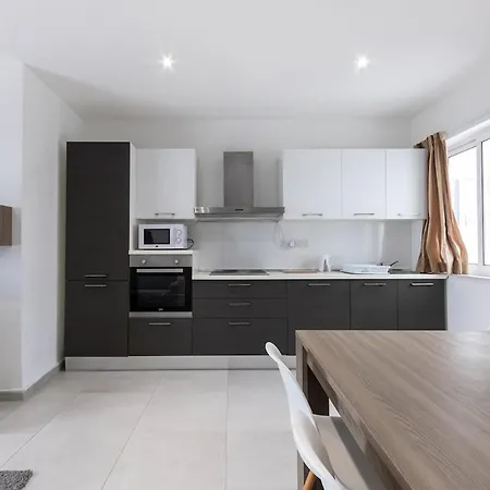 아파트 Spacious, Beautiful Penthouse With Bbq By 360 Estates Tal Guardamangia