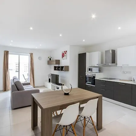 아파트 Spacious, Beautiful Penthouse With Bbq By 360 Estates Tal Guardamangia