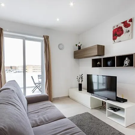 Spacious, Beautiful Penthouse With Bbq By 360 Estates 아파트 *